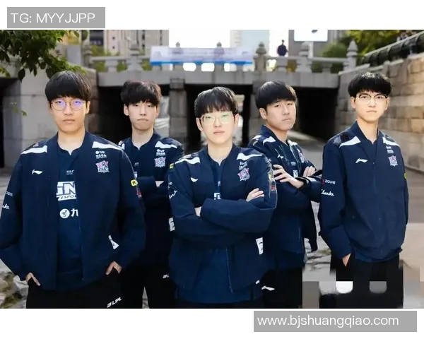 英雄联盟战术解析：深入探讨LNG战队的快速进攻策略与执行技巧